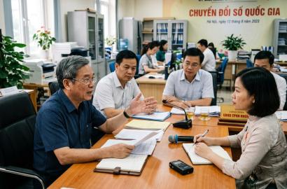 Chính sách hỗ trợ cán bộ chuyên trách chuyển đổi số và tác động đến thị trường bất động sản công nghệ tại Việt Nam