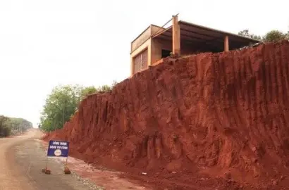 Điều Tra Vụ Hạ Cốt Nền Đường Ở Đồng Nai Gây Chênh Vênh Nhà Dân: Thách Thức Trong Giải Phóng Mặt Bằng Và An Toàn Dự Án