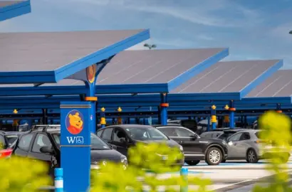 Disneyland Paris Biến Bãi Đỗ Xe Thành Trang Trại Điện Mặt Trời Khổng Lồ: Mô Hình Phát Triển Bền Vững Cho Bất Động Sản Đô Thị