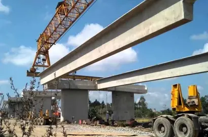 Giá nhiên liệu và vật liệu xây dựng tăng mạnh: Thách thức lớn cho nhà thầu hạ tầng giao thông Việt Nam