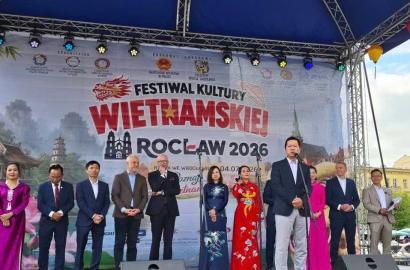 Lễ hội Văn hóa Việt Nam tại Ba Lan: Cầu nối văn hóa và tác động đến thị trường bất động sản khu vực Wroclaw