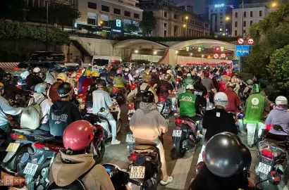 Ùn tắc kéo dài tại hầm Thủ Thiêm: Tác động và giải pháp cho thị trường bất động sản TP.HCM